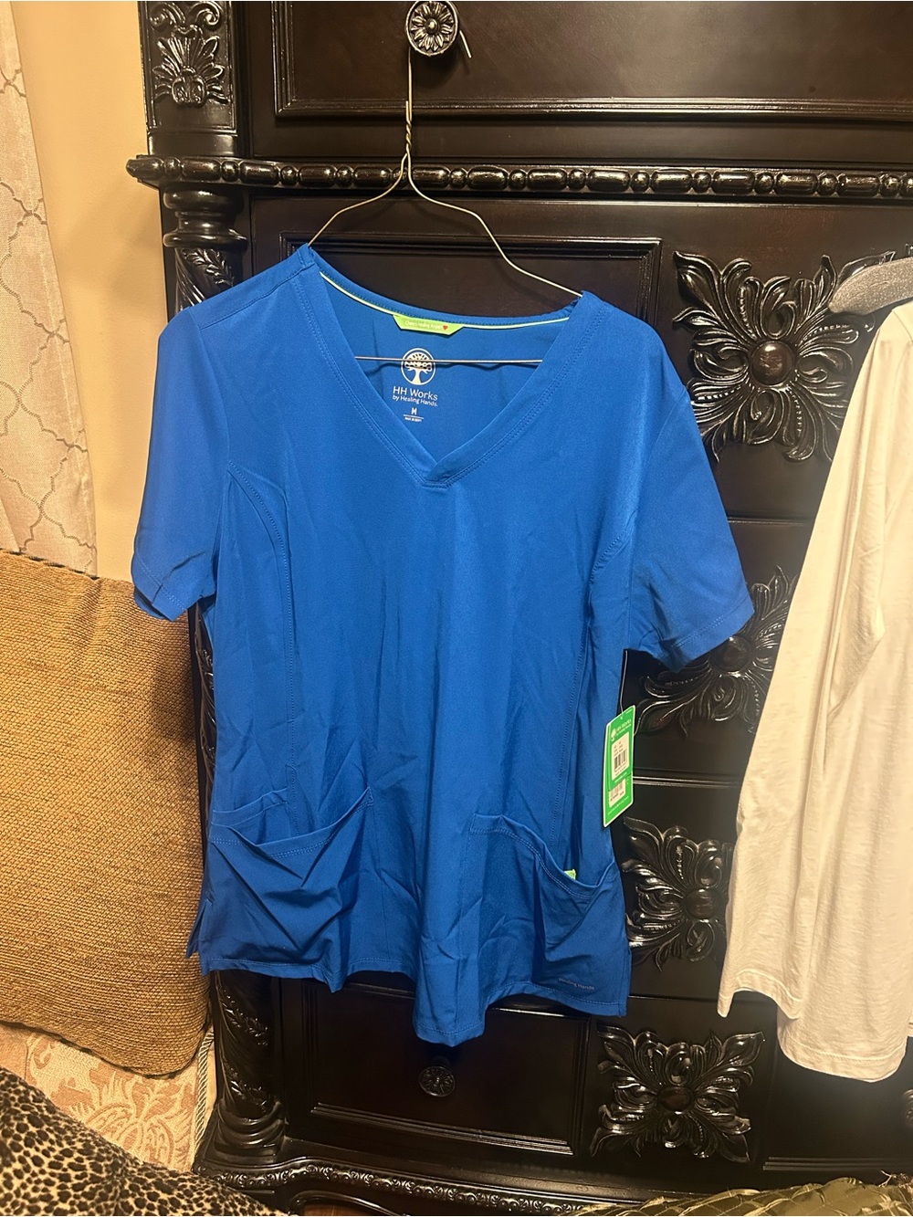 healing hands V-neck Scrub Top in Royal Blue